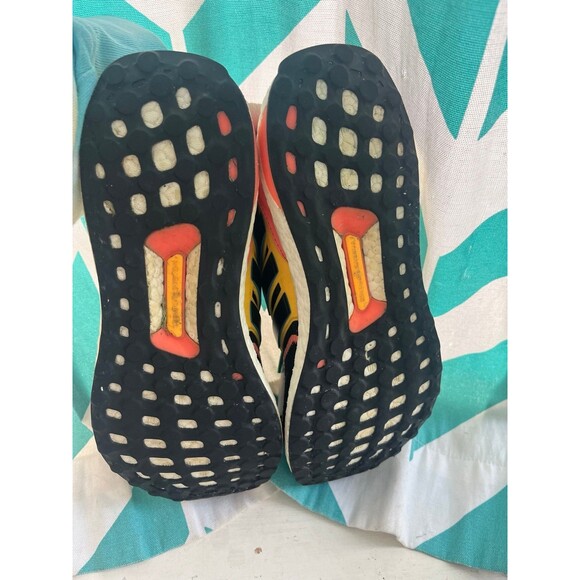 Men’s Size 9 - adidas UltraBoost 1.0 PE Becky Sauerbrunn edition - Picture 5 of 5